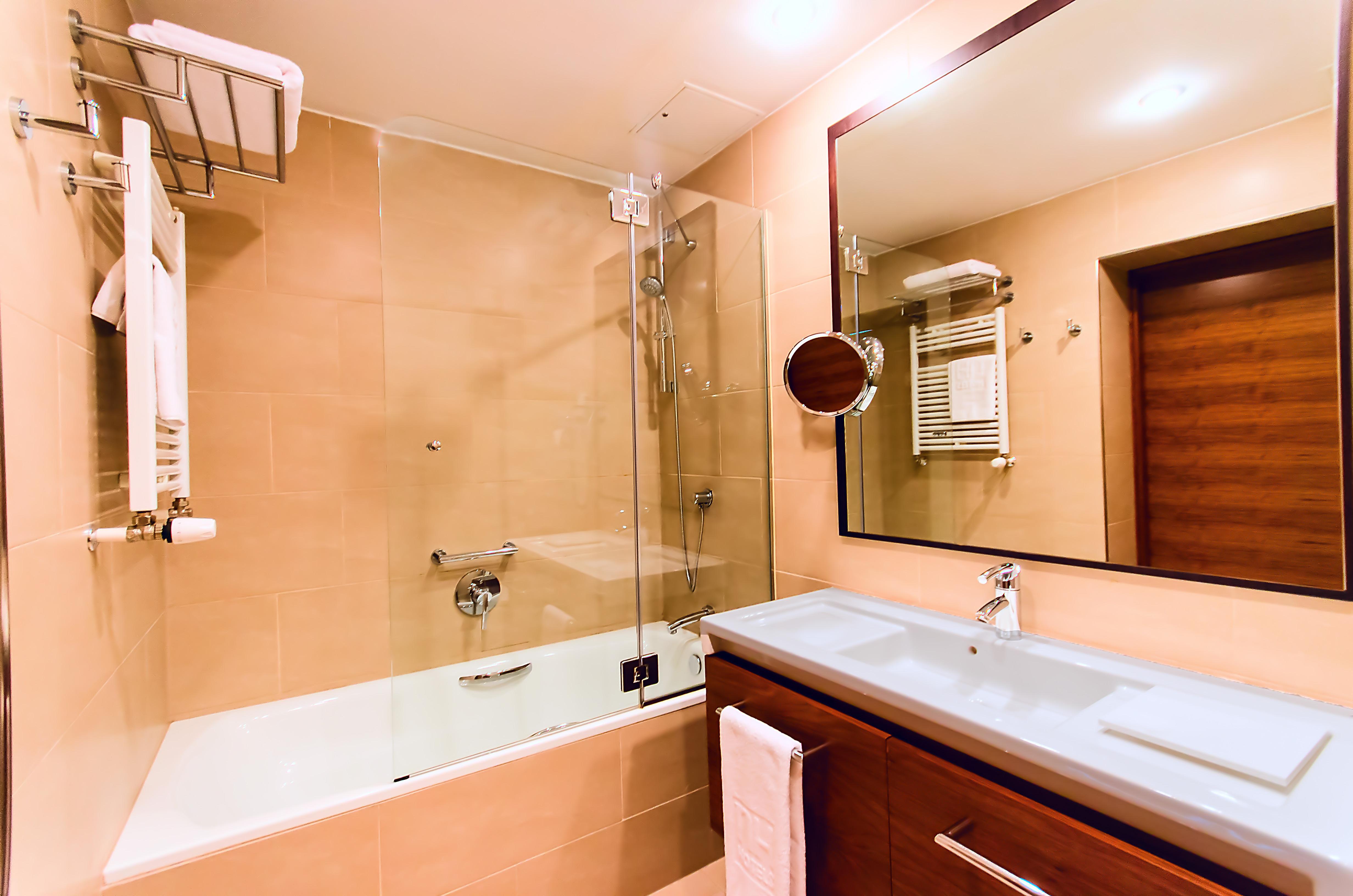 Hotel Nh Познан Екстериор снимка