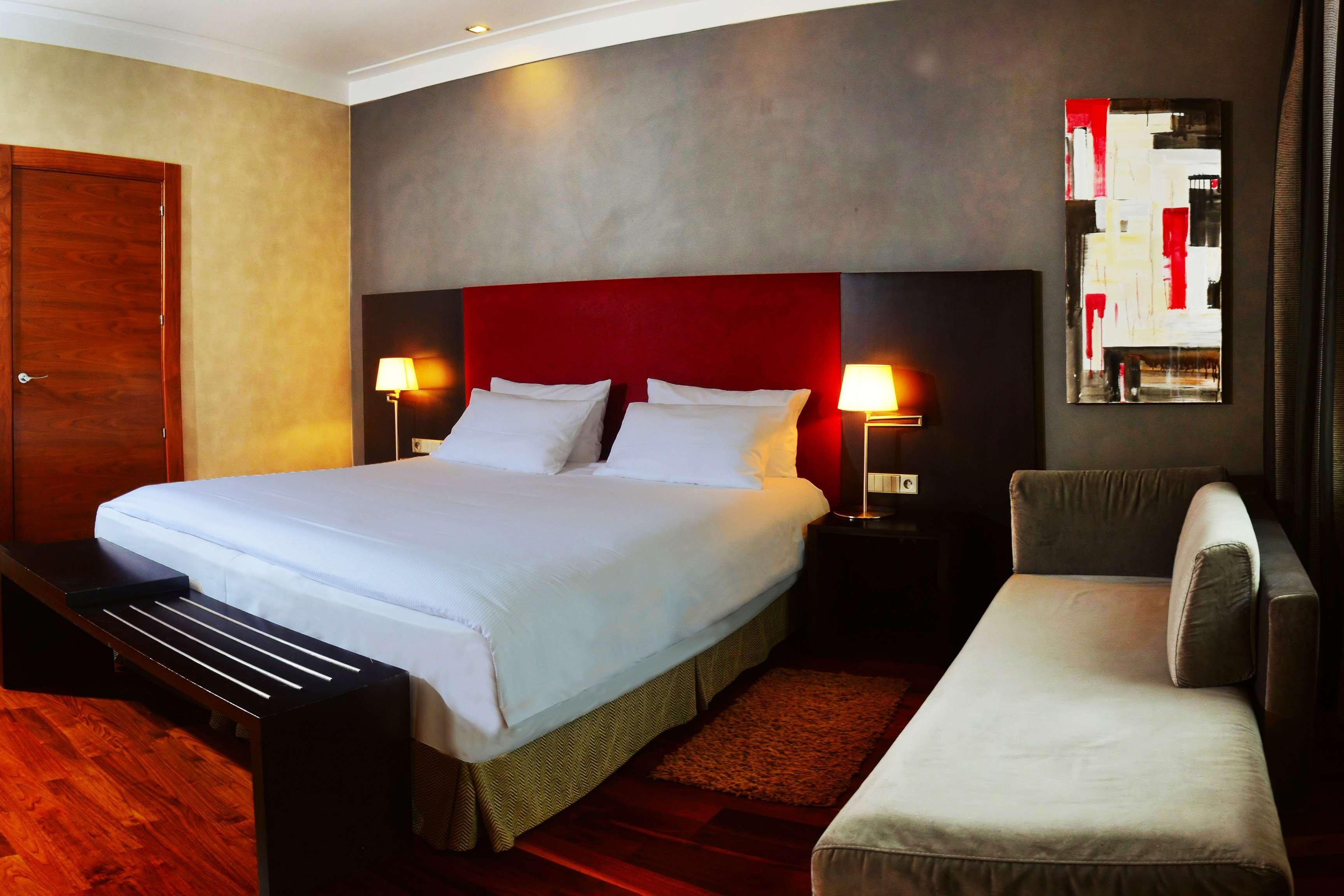 Hotel Nh Познан Екстериор снимка