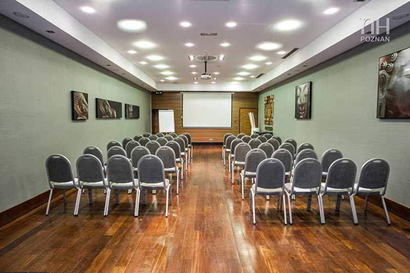 Hotel Nh Познан Екстериор снимка